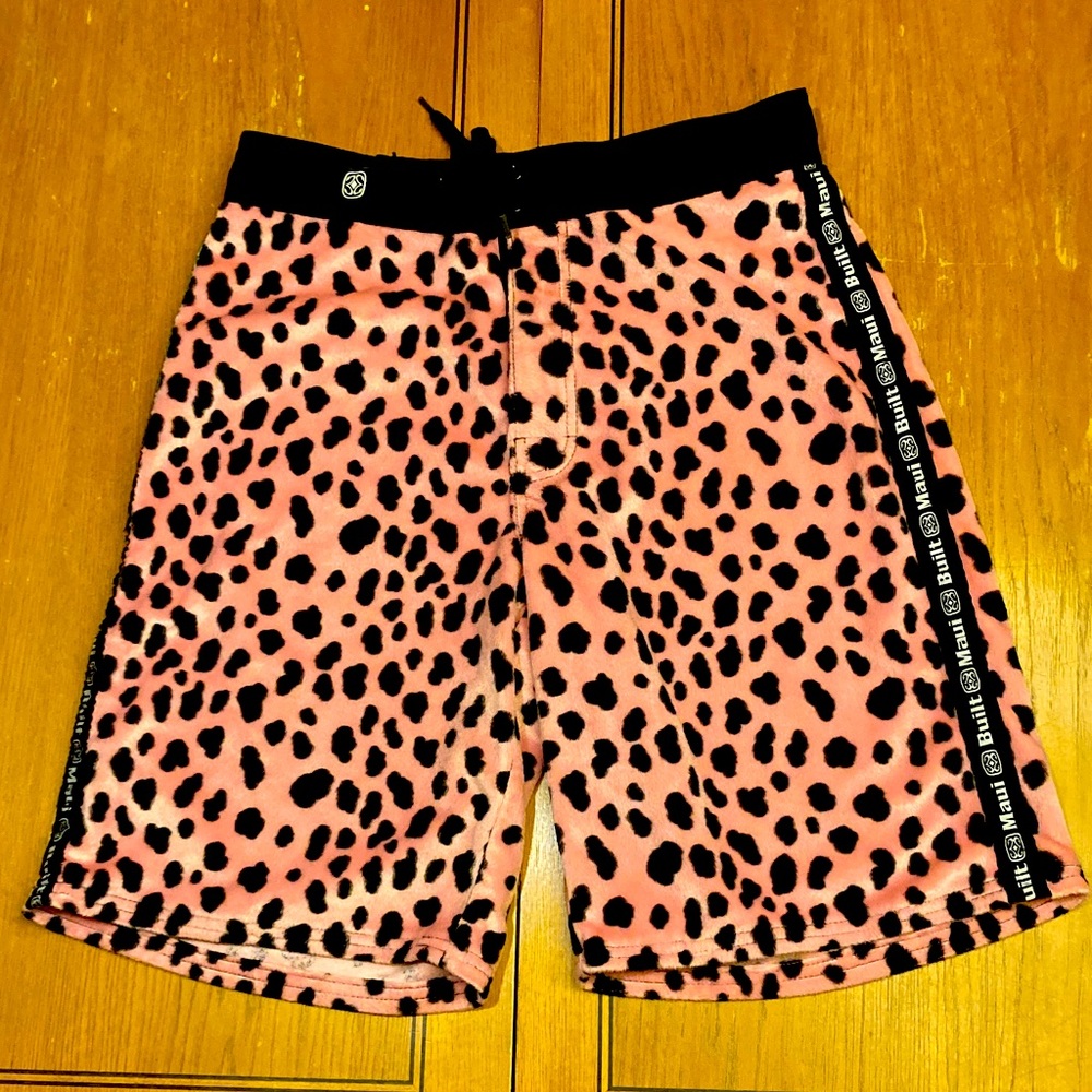 Stylish Men’s Maui Built Pink Faux Fur Leopard Print Board Shorts